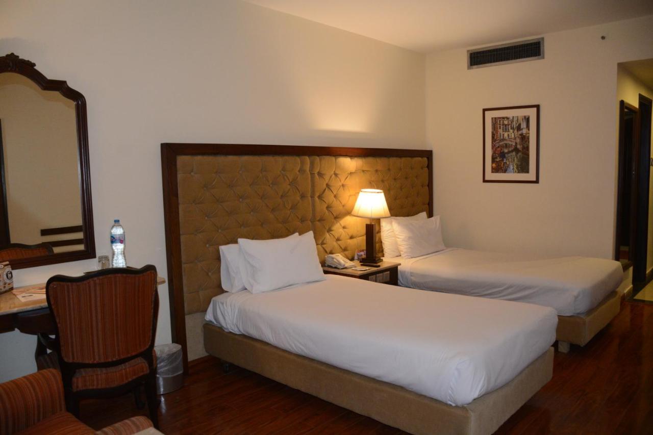 Islamabad Hotel Zewnętrze zdjęcie